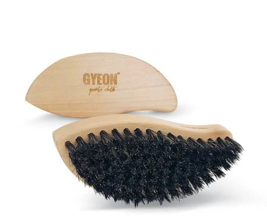 Gyeon Leather Brush